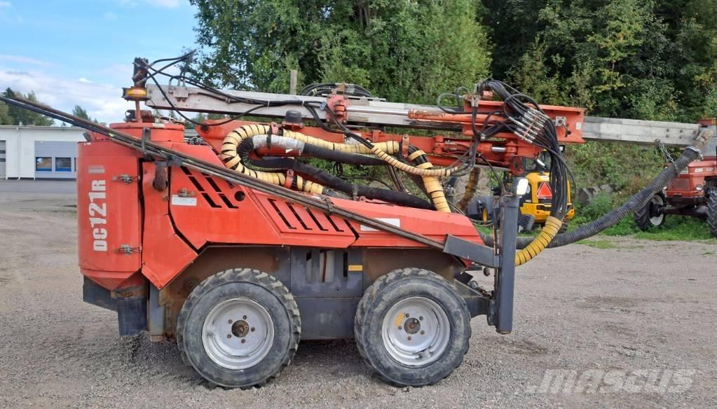 Sandvik DC 121R Povrchové vrtné súpravy