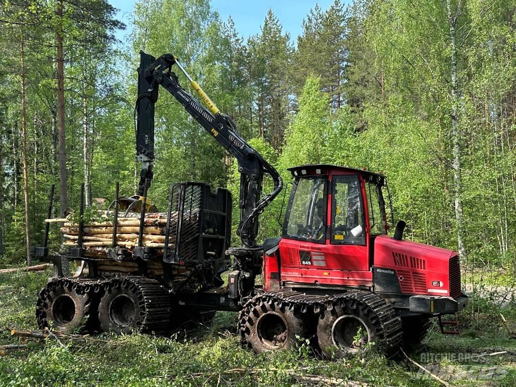Komatsu 845 Lesné traktory