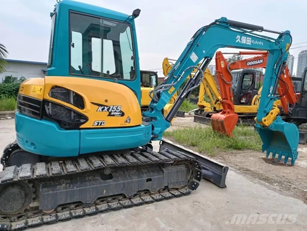 Kubota 155 Pásové rýpadlá