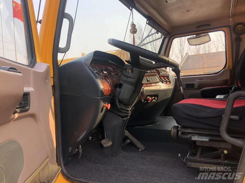 XCMG XCA 180 L Univerzálne terénne žeriavy