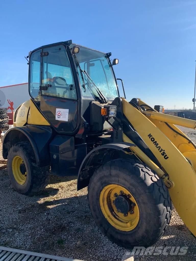 Komatsu WA 90-6 Kolesové nakladače