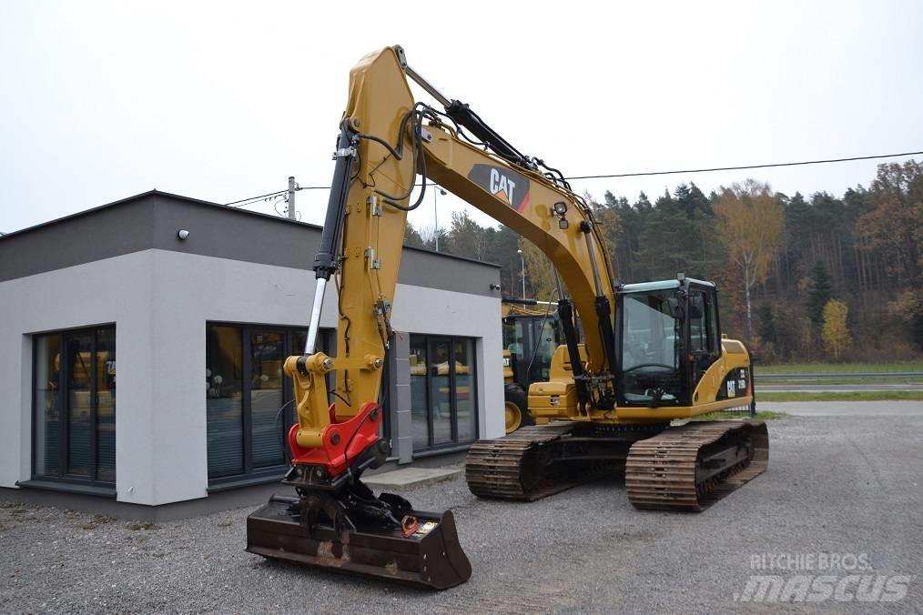 CAT 319 D L Pásové rýpadlá