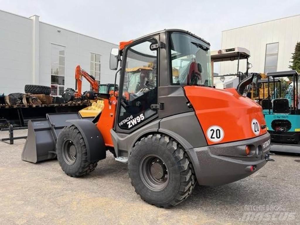 Hitachi ZW95-6C Kolesové nakladače