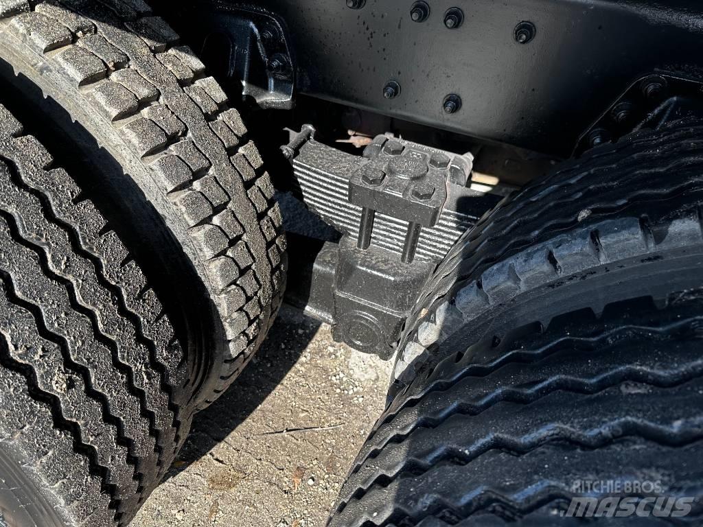 Sterling L 7500 Kombinované/Čerpacie cisterny