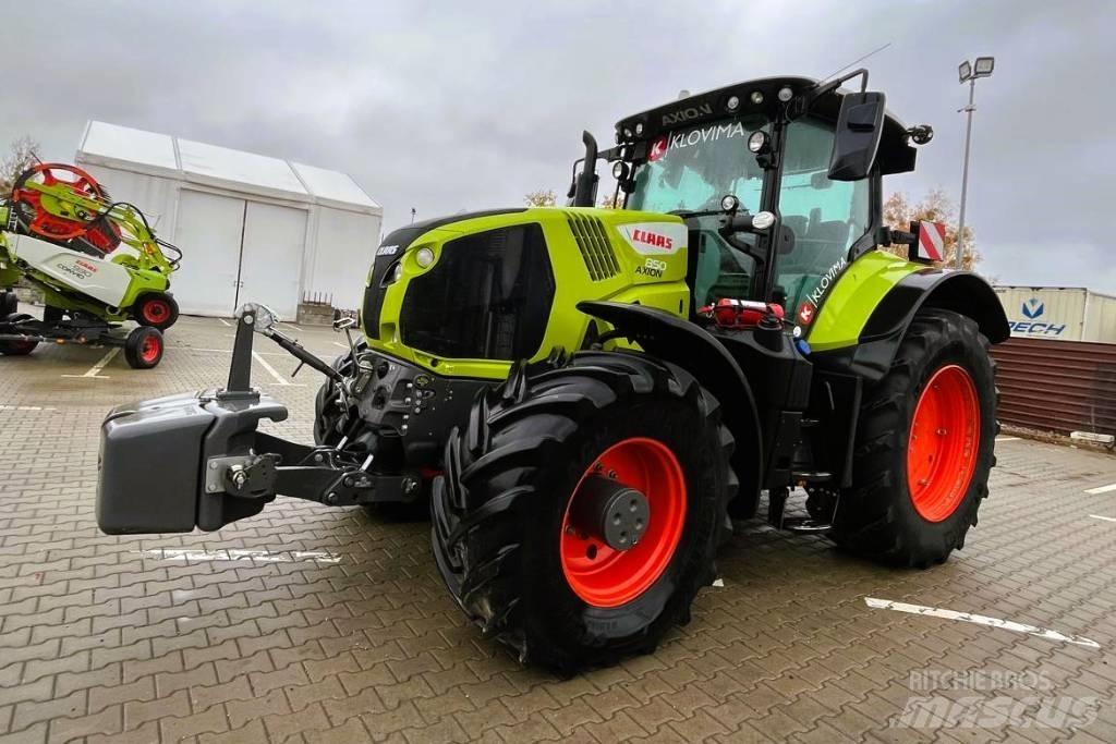CLAAS Axion 850 Traktory