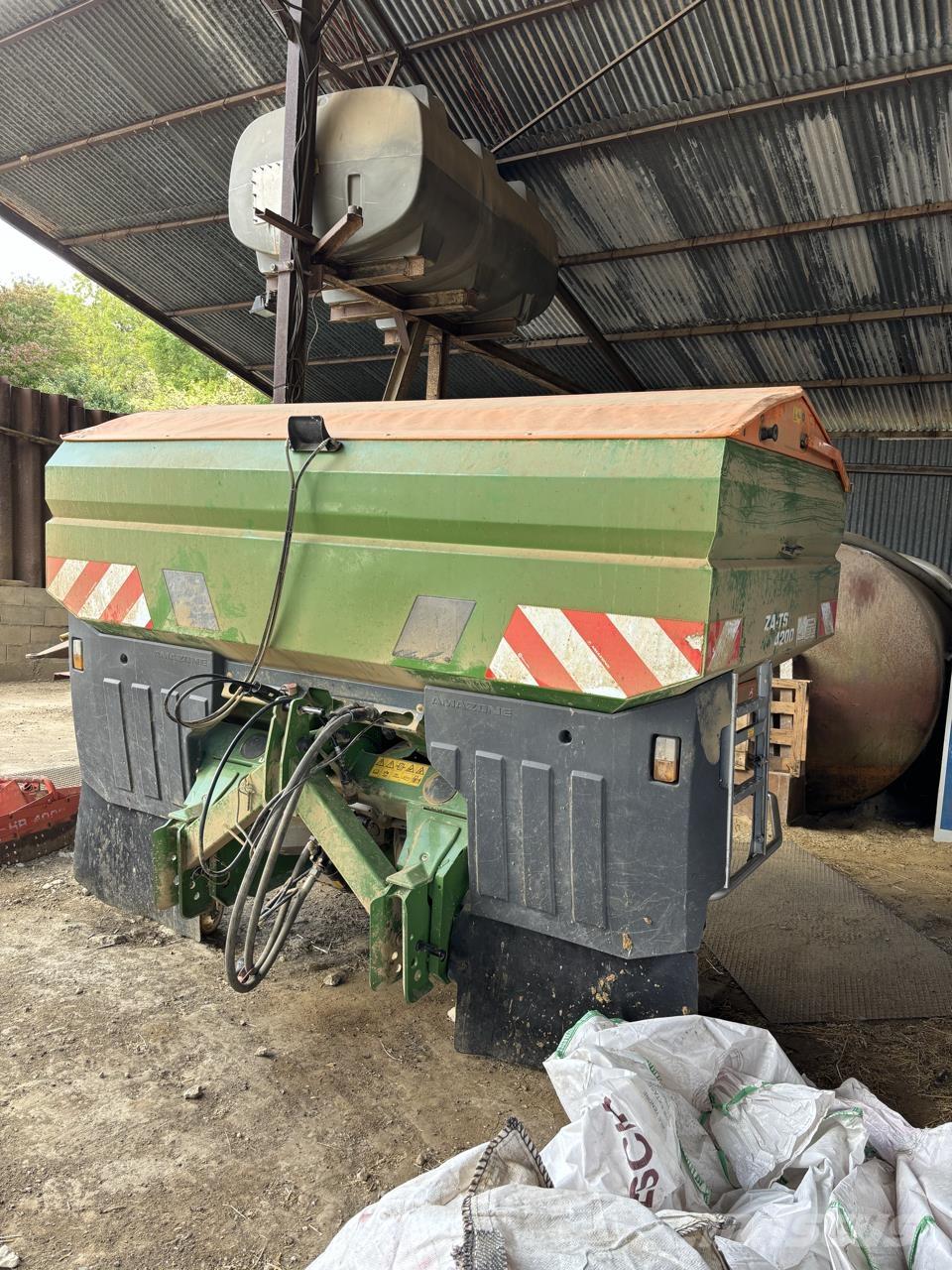 Amazone ZA TS 4200 Aplikátory tekutých hnojív