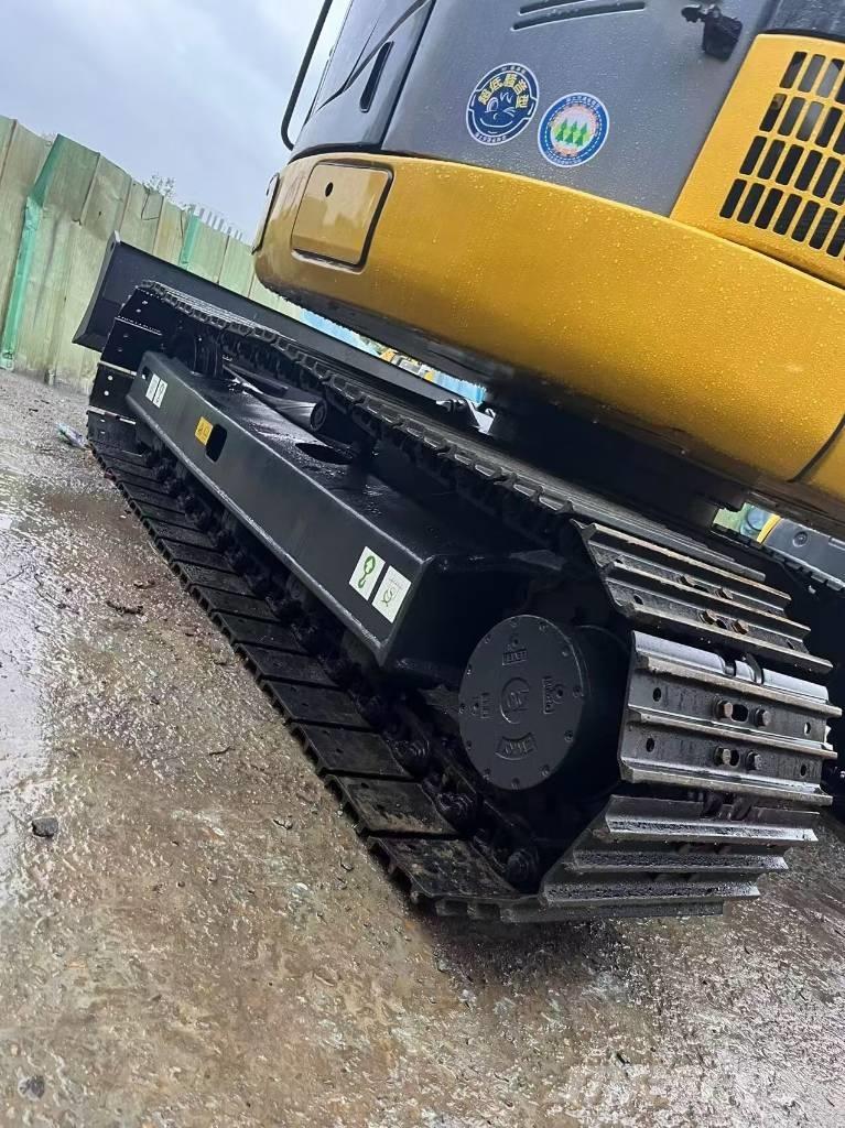 Komatsu PC 78 Pásové rýpadlá