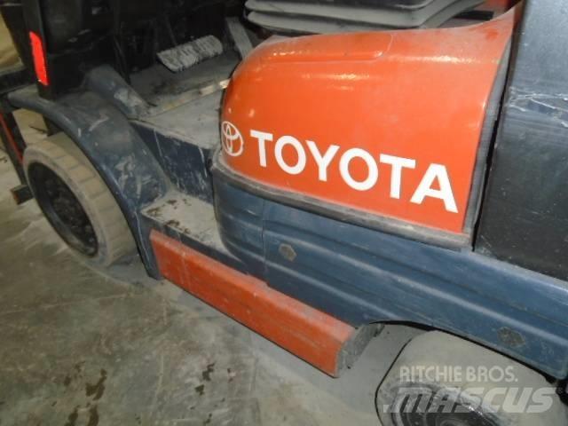 Toyota 52-6 FG U 30 Terénne vysokozdvižné vozíky