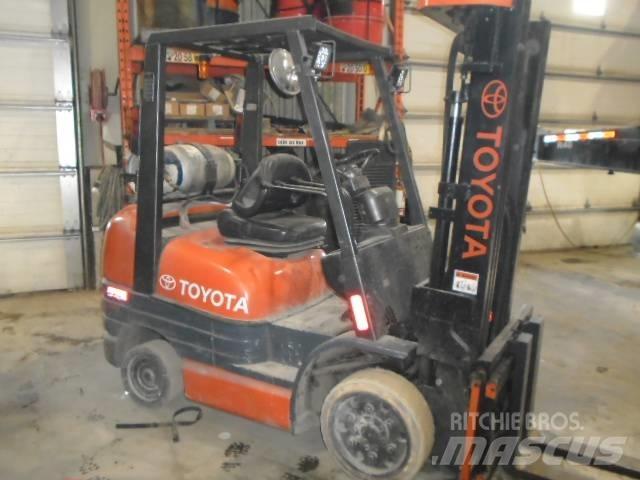Toyota 52-6 FG U 30 Terénne vysokozdvižné vozíky