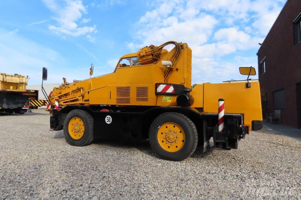 Kobelco RK 70 M2 Žeriavy pre ťažký terén