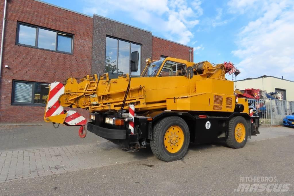 Kobelco RK 70 M2 Žeriavy pre ťažký terén