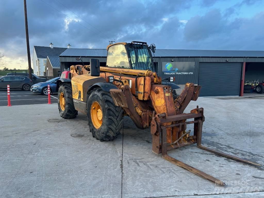 JCB 537-135 Teleskopické manipulátory