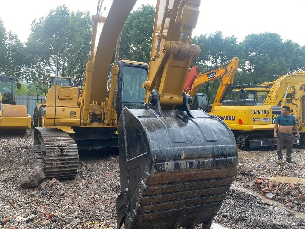 CAT 320 C L Pásové rýpadlá
