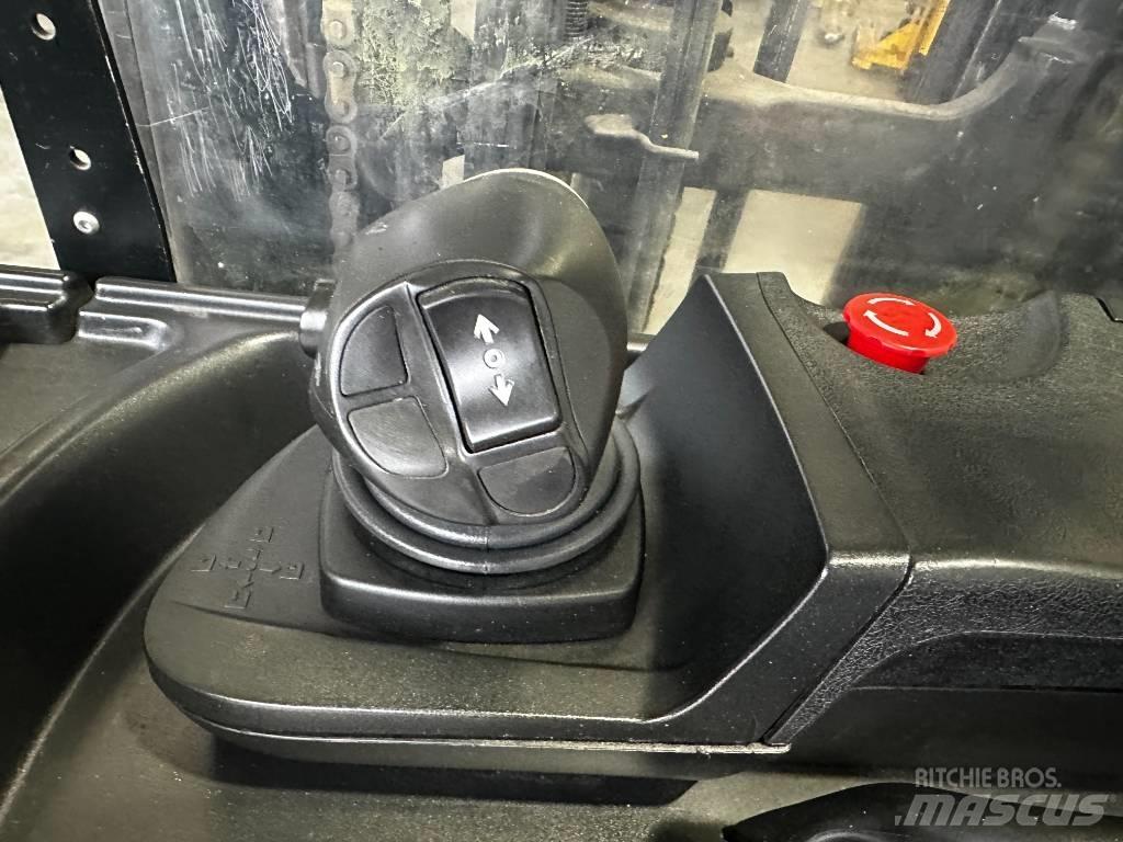 Yale MR16 Retraky