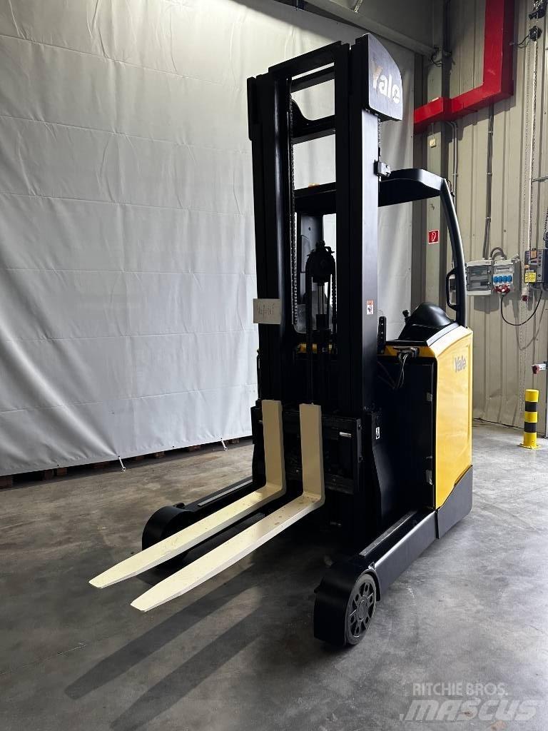 Yale MR16 Retraky