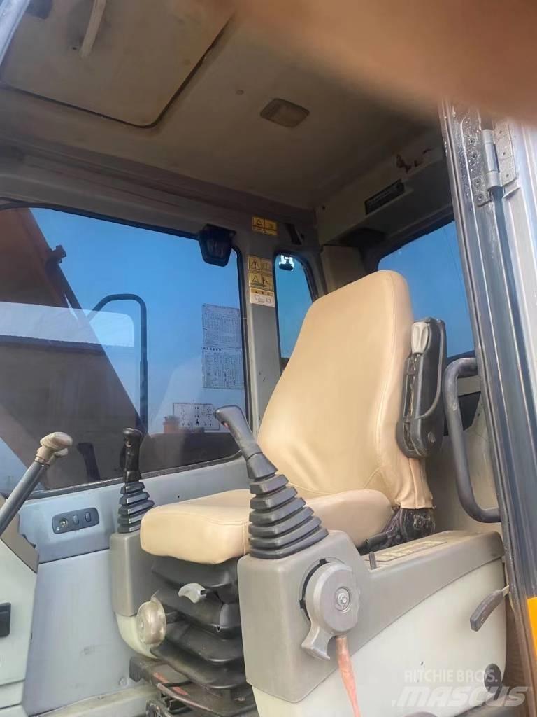 Hyundai R110VS Pásové rýpadlá