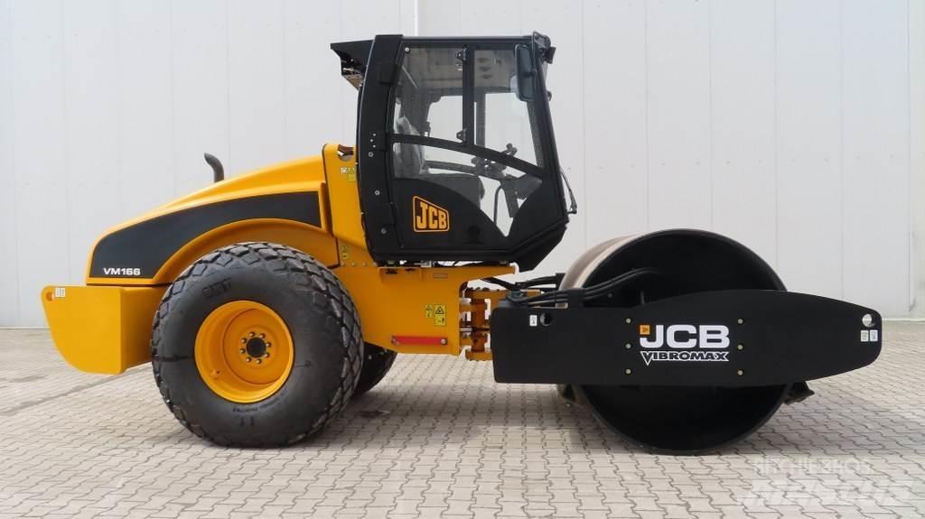 JCB VM166D Ťahačové valce