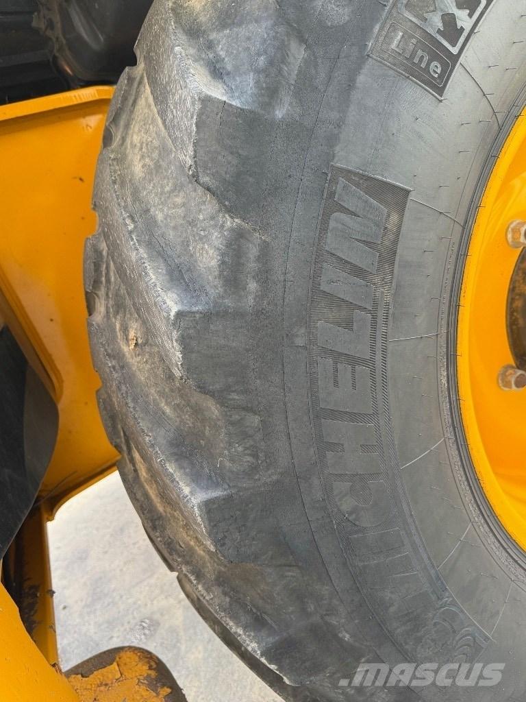 JCB 3 CX Rýpadlo-nakladače