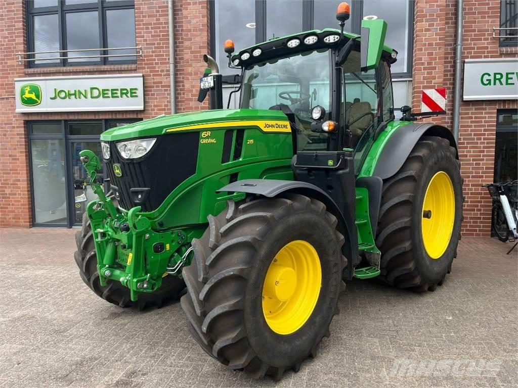 John Deere 6R215 Traktory