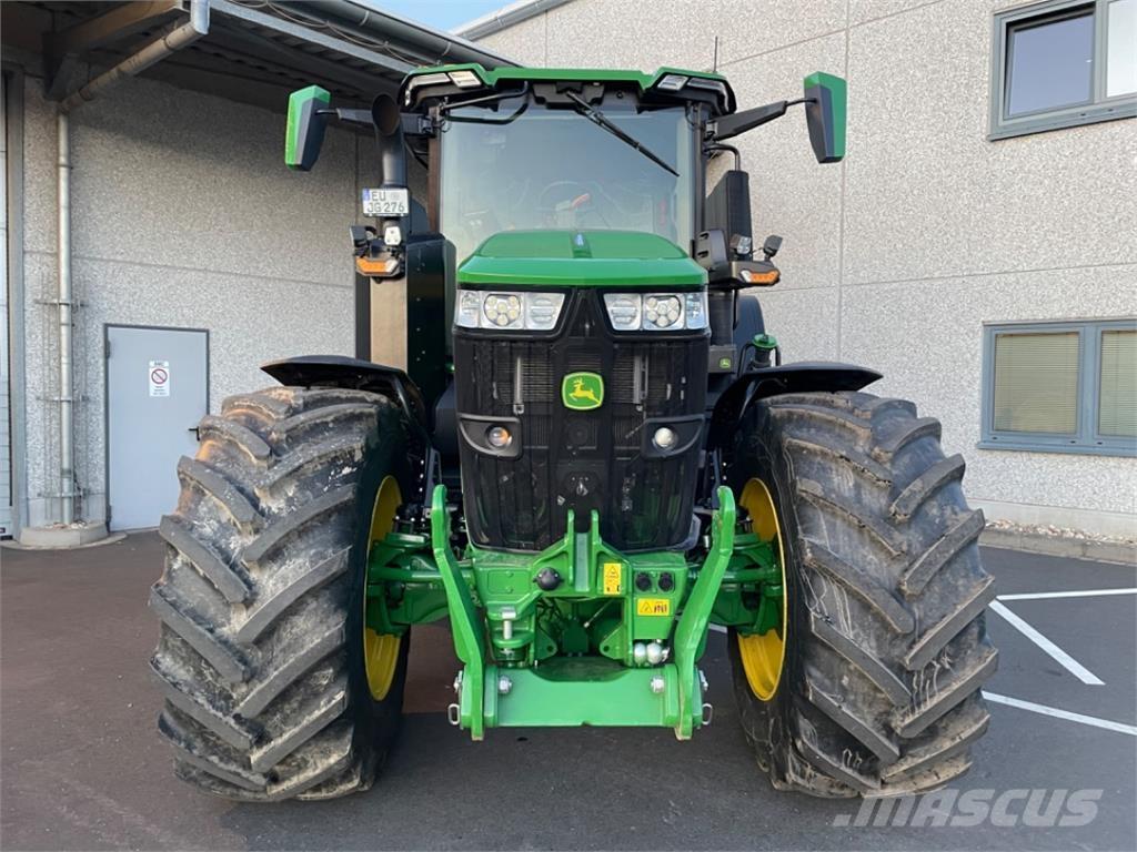 John Deere 7R330 Traktory
