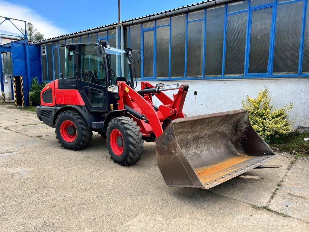 Kubota R082 Kolesové nakladače
