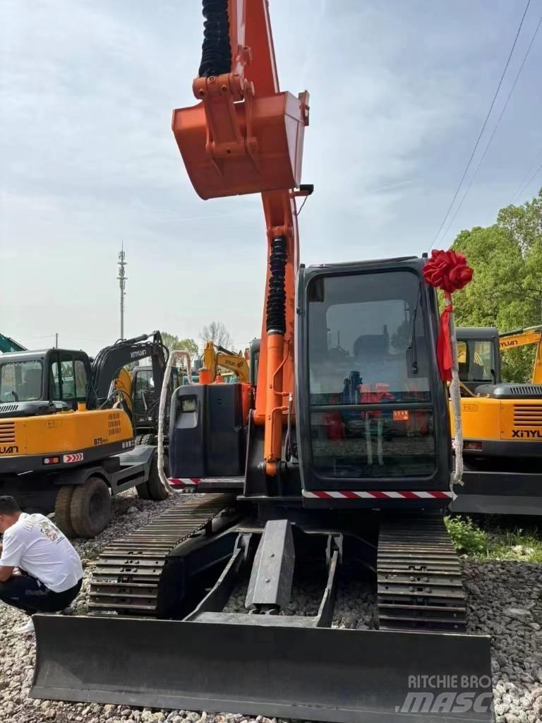 Hitachi ZX 70 Pásové rýpadlá