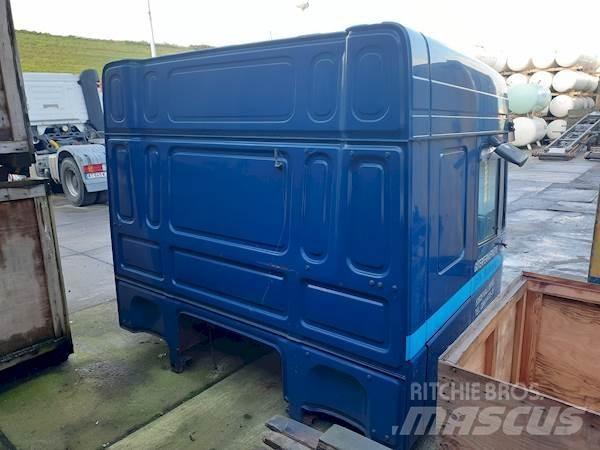 DAF SPACECAB Kabíny a interiér