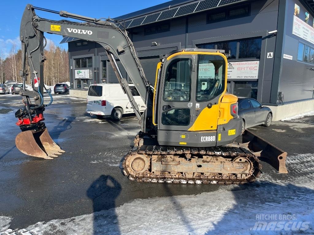 Volvo ECR 88 D Midi rýpadlá 7 t - 12 t