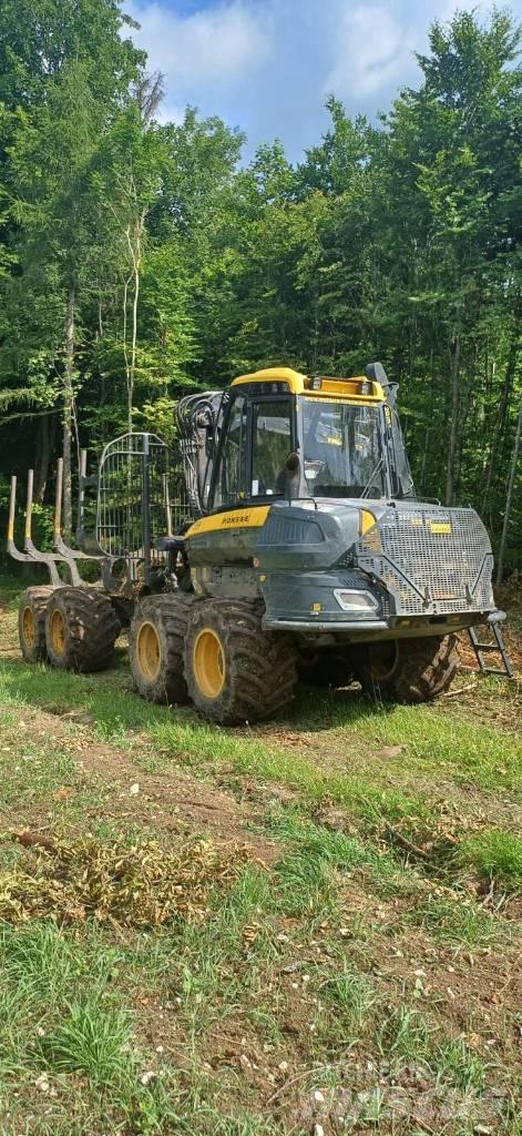 Ponsse Wisent 8W Lesné traktory