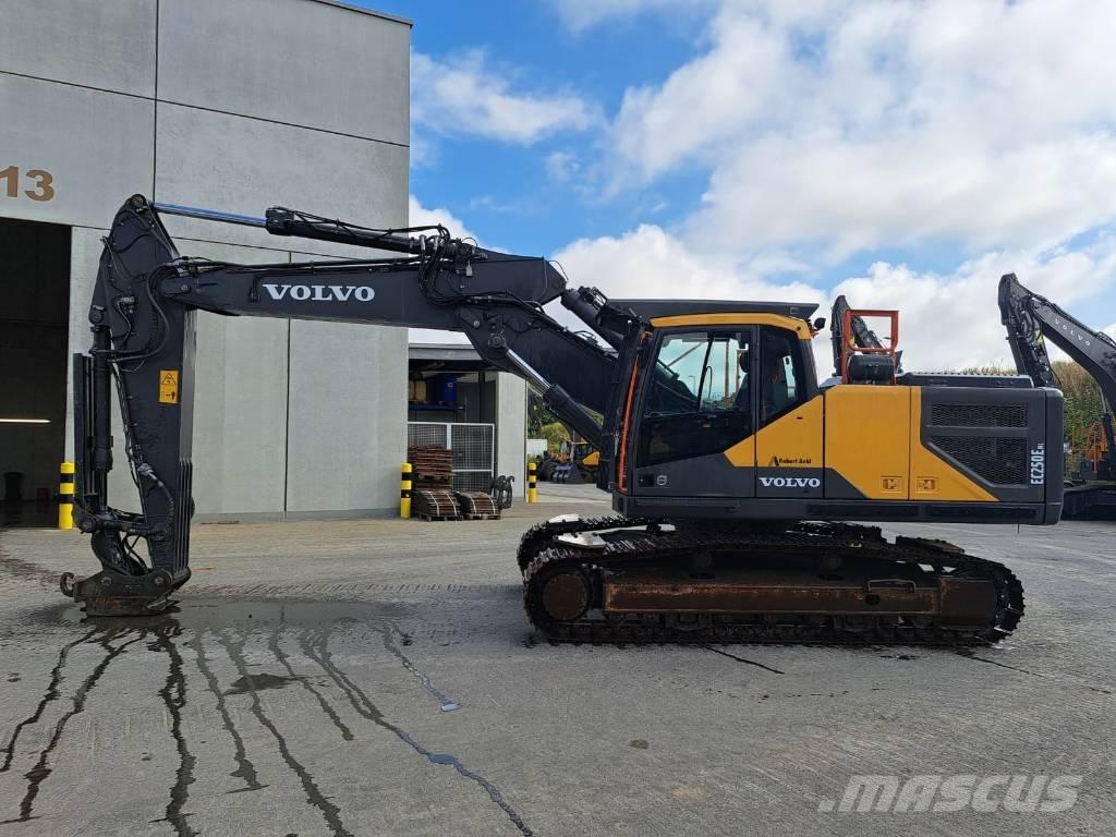 Volvo EC 250 ENL Pásové rýpadlá