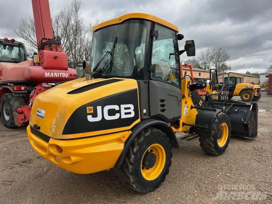 JCB 406 B Kolesové nakladače