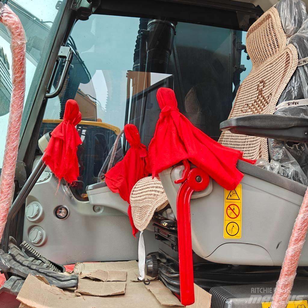 Volvo 220D Pásové rýpadlá