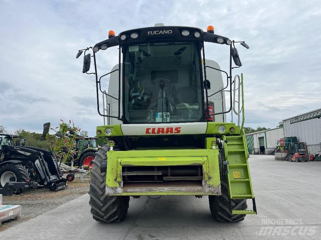 CLAAS Tucano 440 Kombinované zberacie stroje