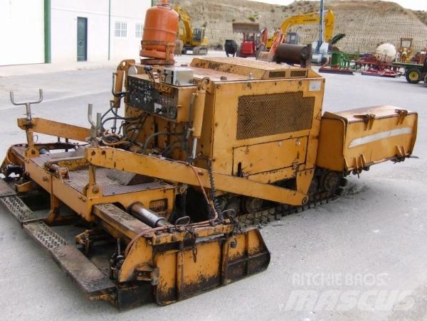 Case F25V Finišéry