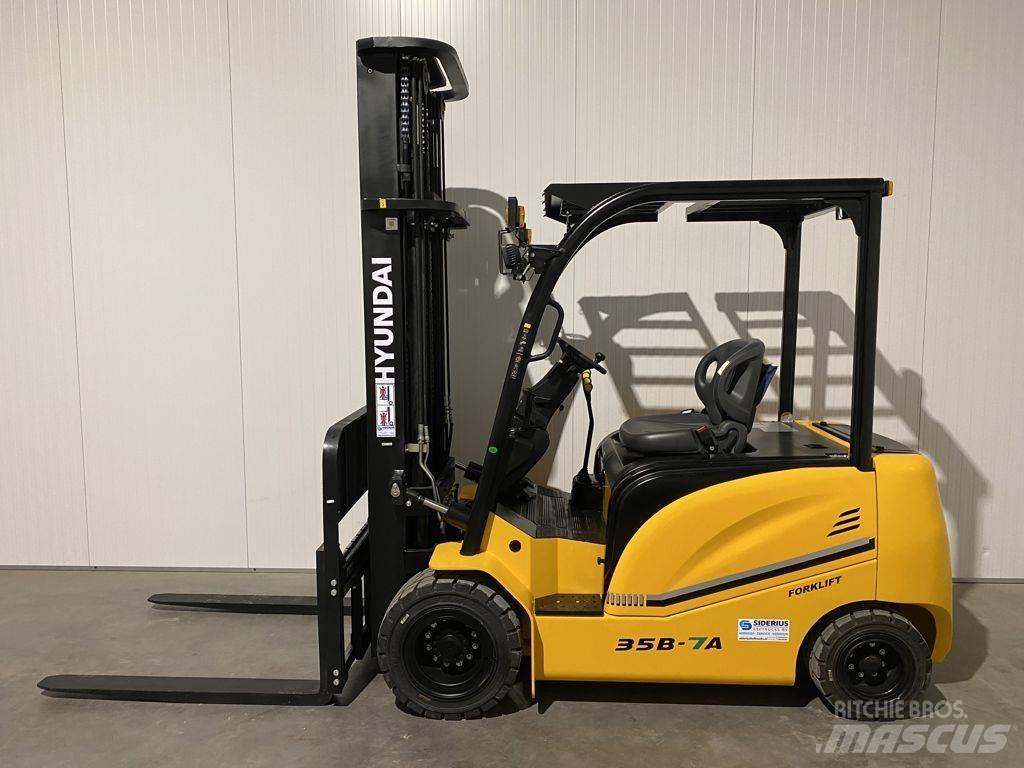 Hyundai 35B-7A Akumulátorové vozíky