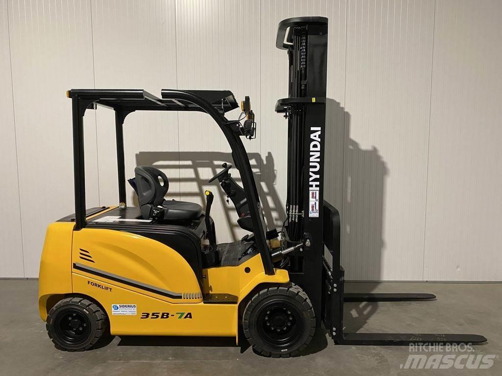 Hyundai 35B-7A Akumulátorové vozíky