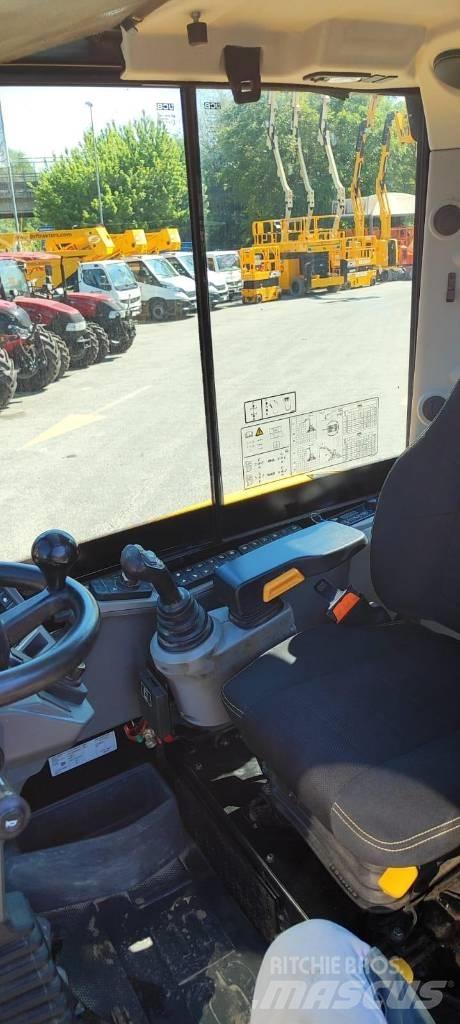 JCB Hydradig Kolesové rýpadlá