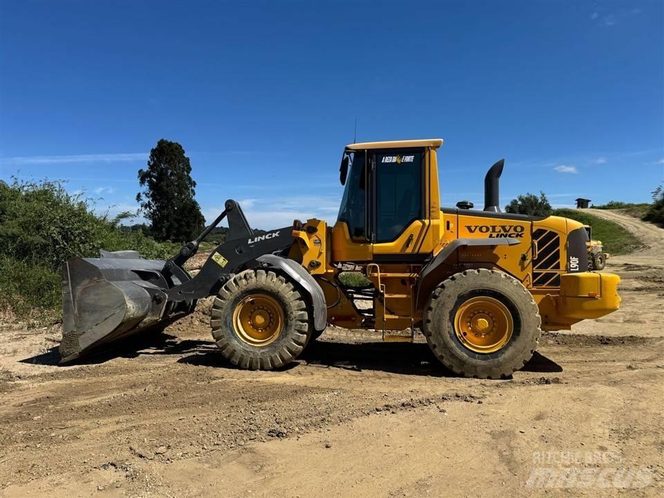 Volvo L 90 F Kolesové nakladače