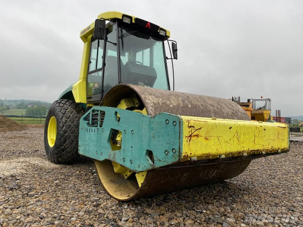 Ammann ASC 110 Ťahačové valce