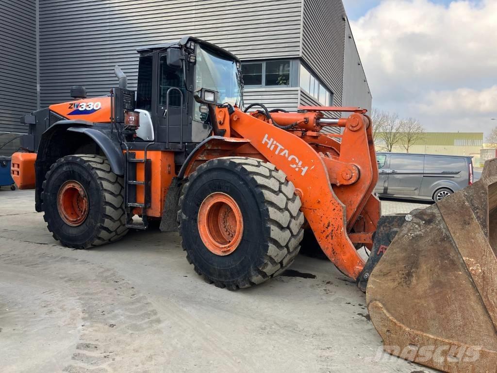 Hitachi ZW330-6 Kolesové nakladače