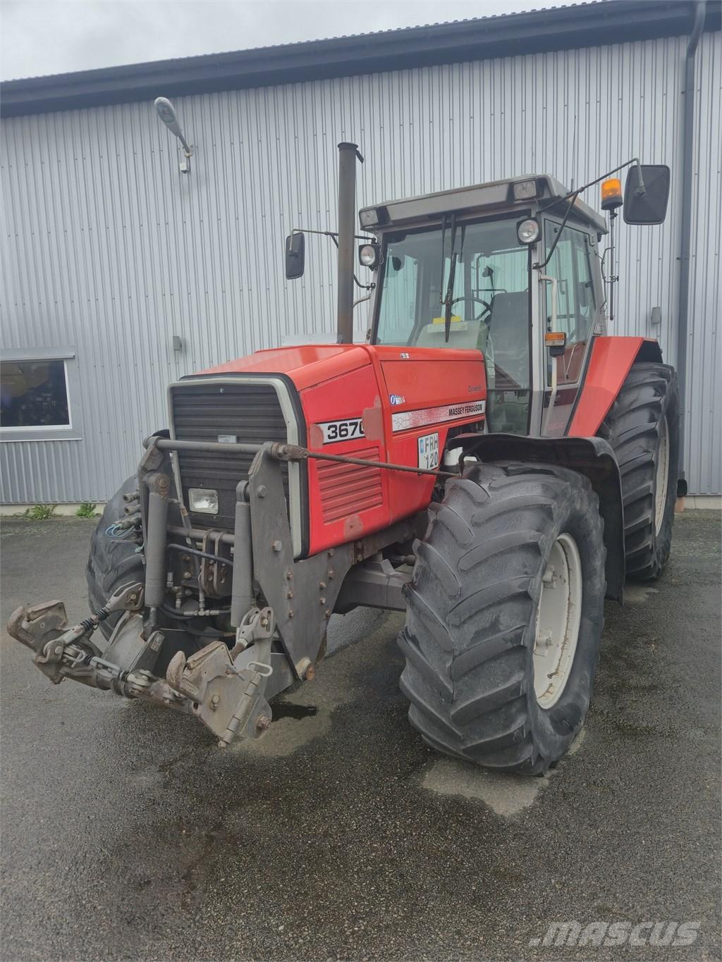 Massey Ferguson 3670 Traktory