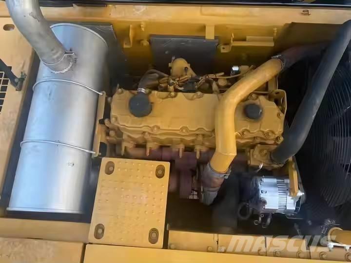 CAT 325 D Pásové rýpadlá