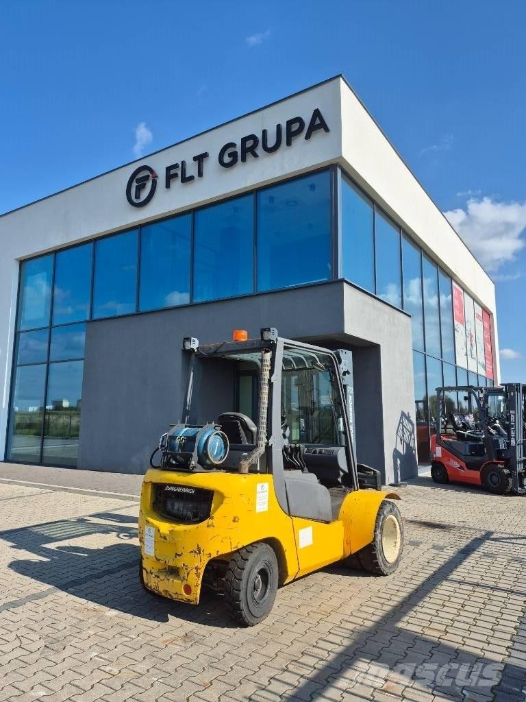 Jungheinrich TFG 430 LPG vozíky