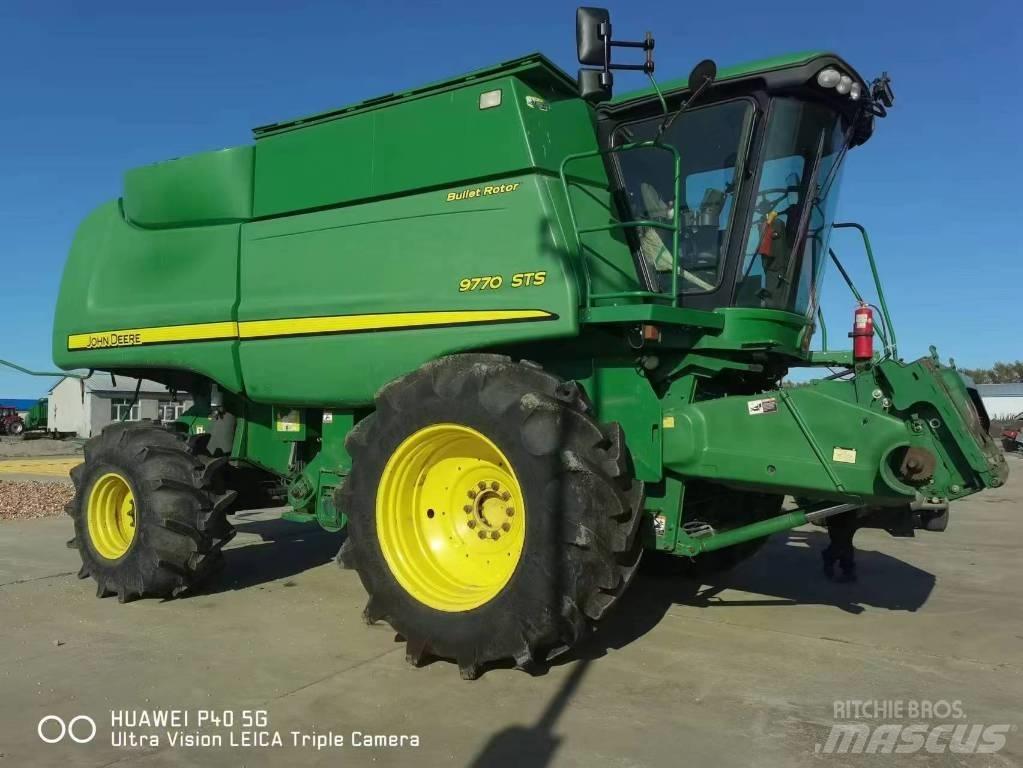 John Deere 9770 STS Kombinované zberacie stroje