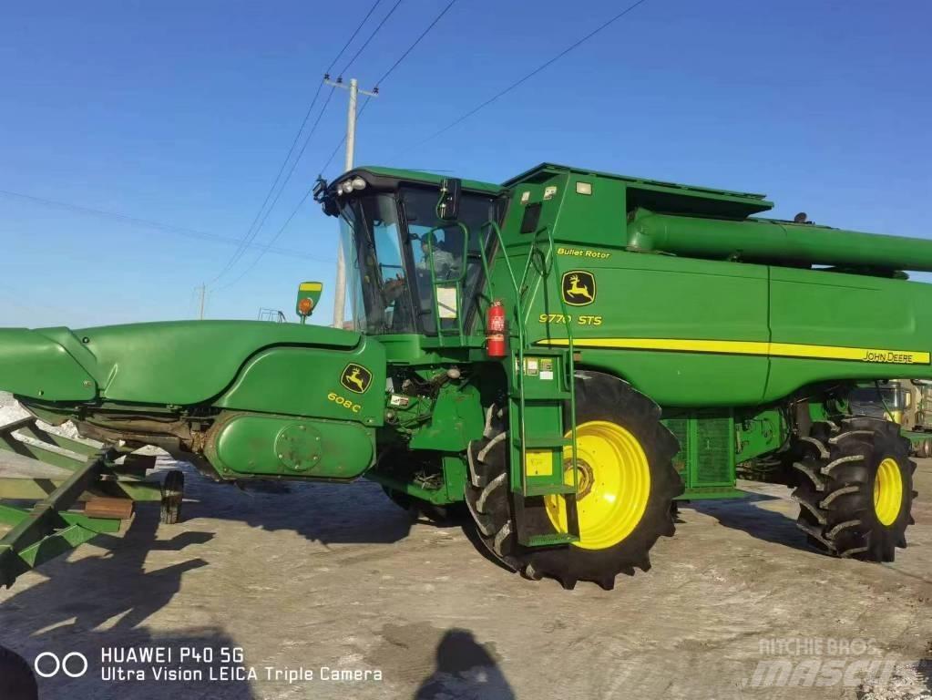 John Deere 9770 STS Kombinované zberacie stroje