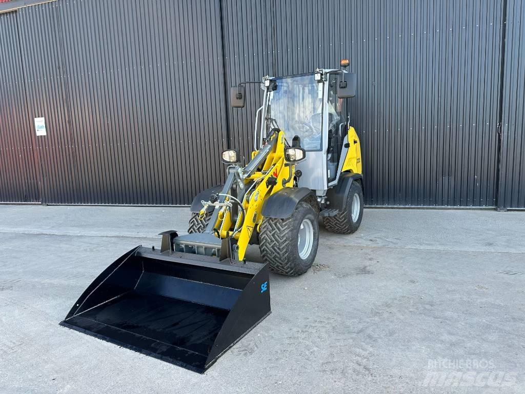 Wacker Neuson WL 28 Kolesové nakladače