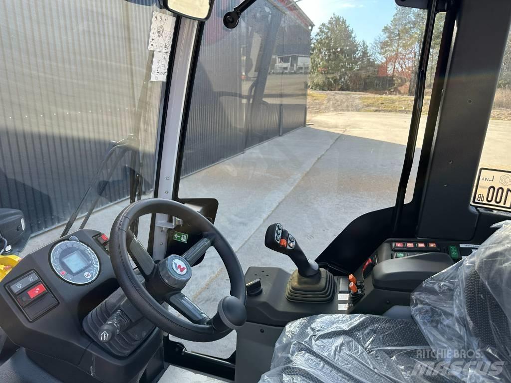 Wacker Neuson WL 28 Kolesové nakladače