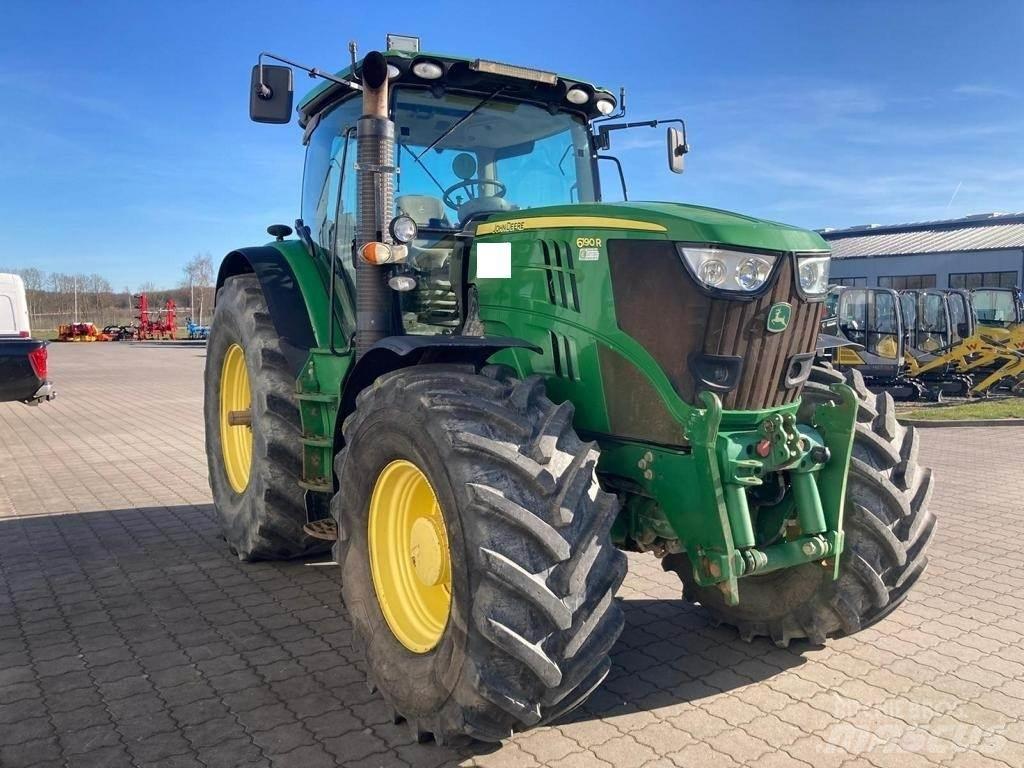 John Deere 6190R Traktory