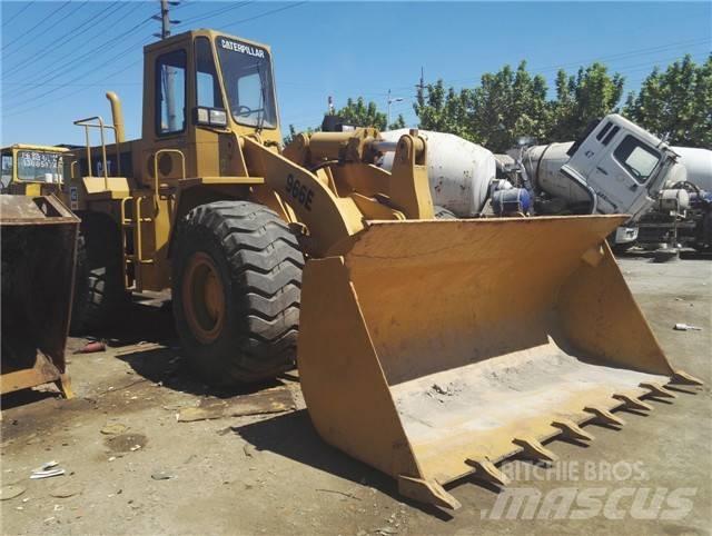 CAT 966 E Kolesové nakladače