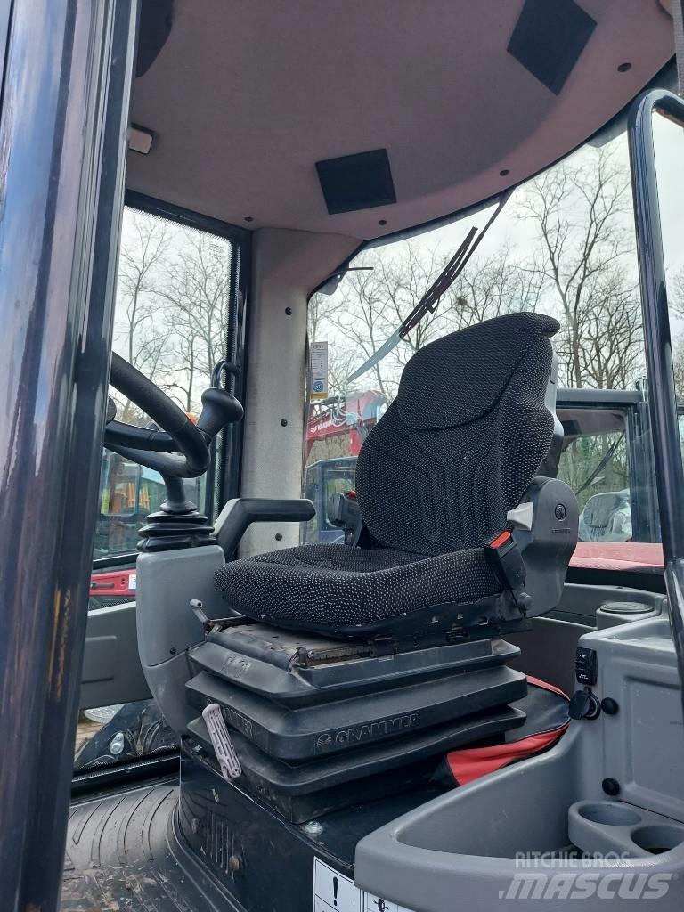 Yanmar V 100 Kolesové nakladače